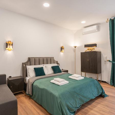 The Prince Residence Napoli Bagian luar foto